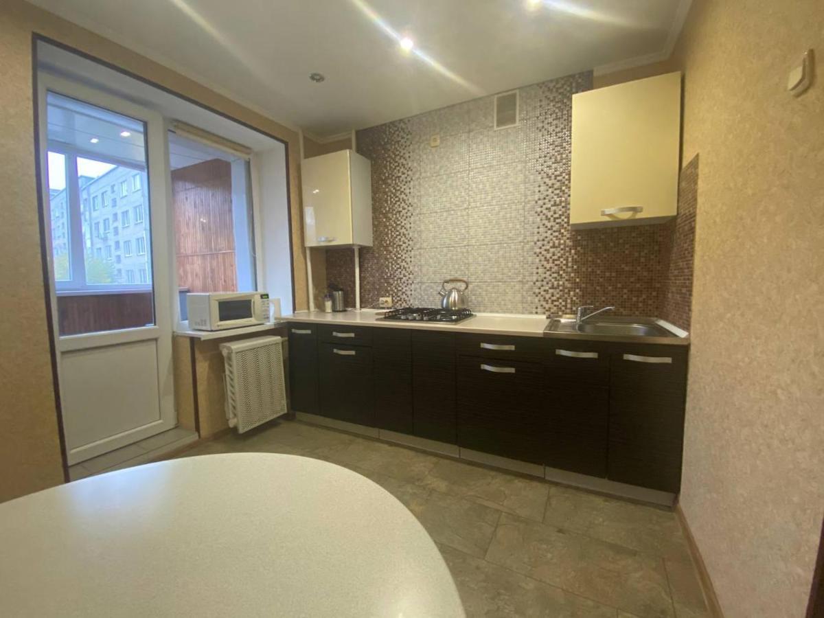 Apartment At Zhukova Street Baranavichy Exterior photo