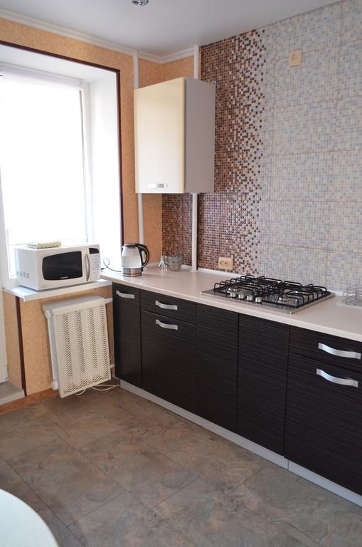 Apartment At Zhukova Street Baranavichy Exterior photo