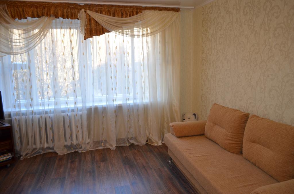 Apartment At Zhukova Street Baranavichy Exterior photo